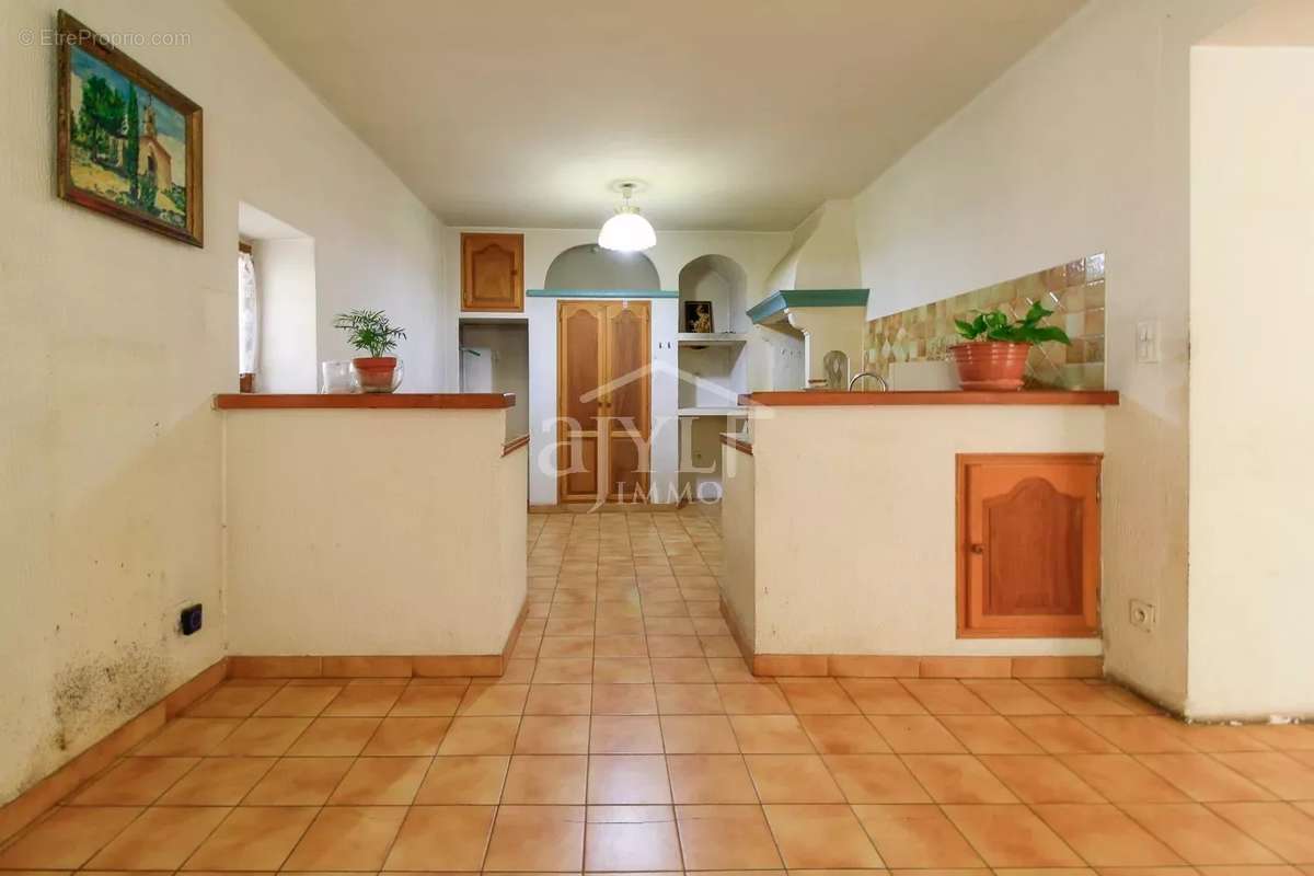 Appartement à ROGNES