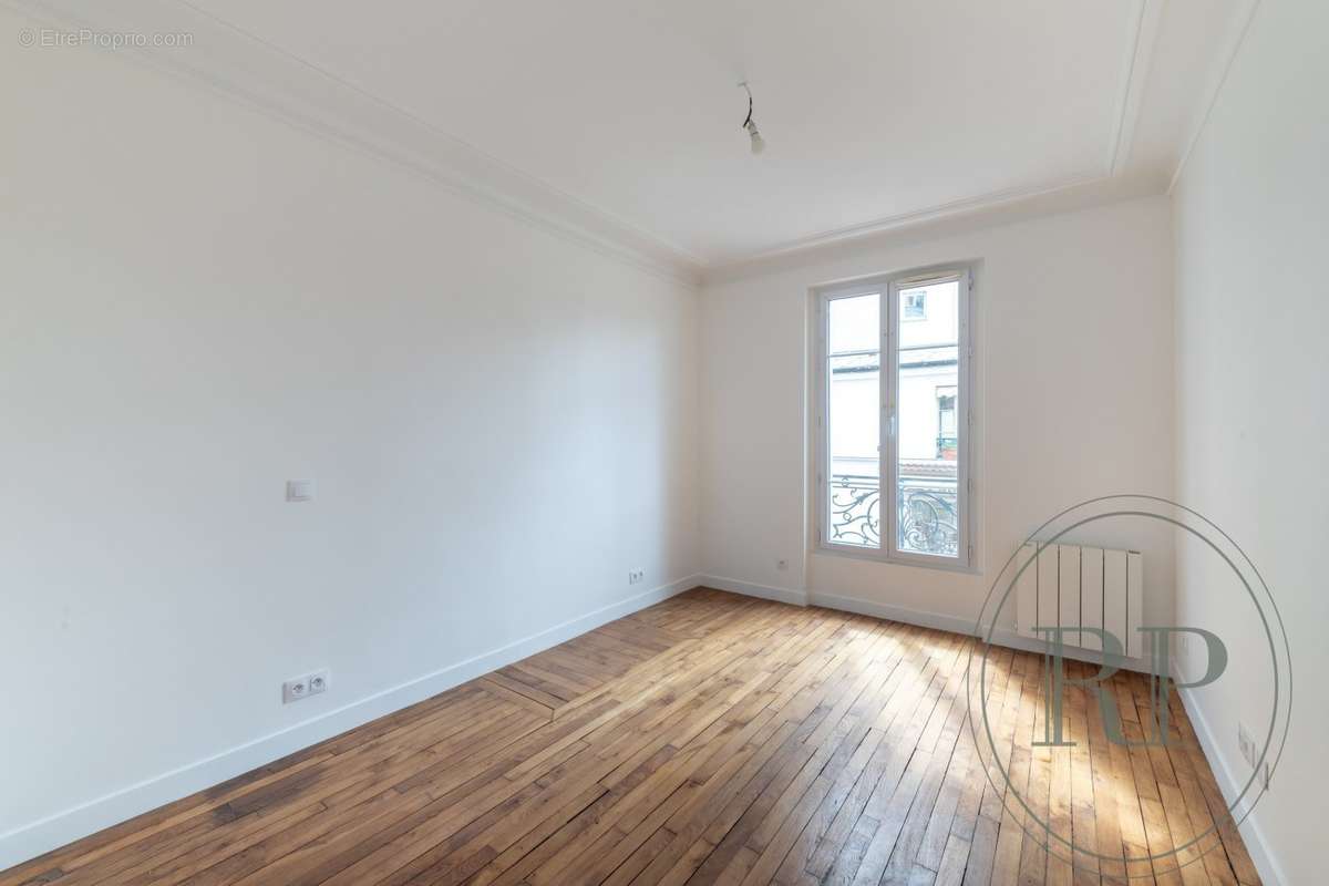 Appartement à PARIS-15E