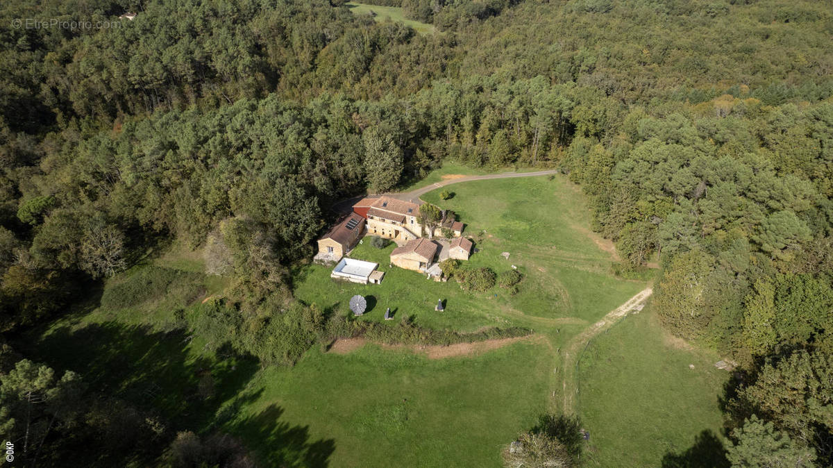 QT-PUY L&#039;EVEQUE-10 - Maison à PUY-L&#039;EVEQUE