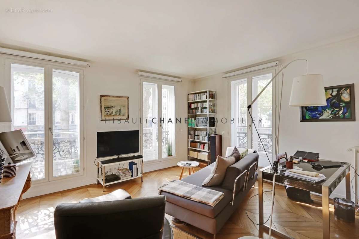 Appartement à PARIS-11E