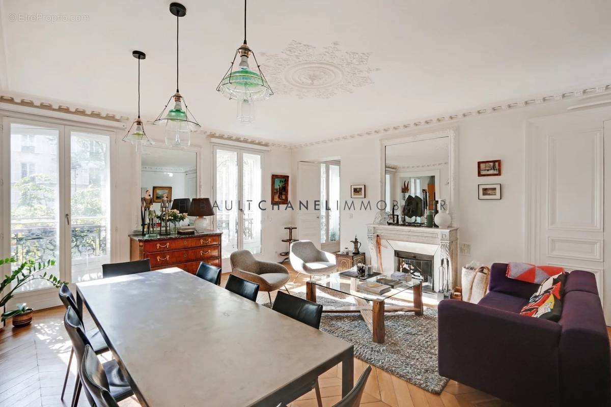 Appartement à PARIS-11E