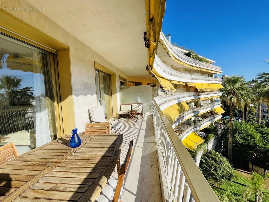 Appartement à NICE