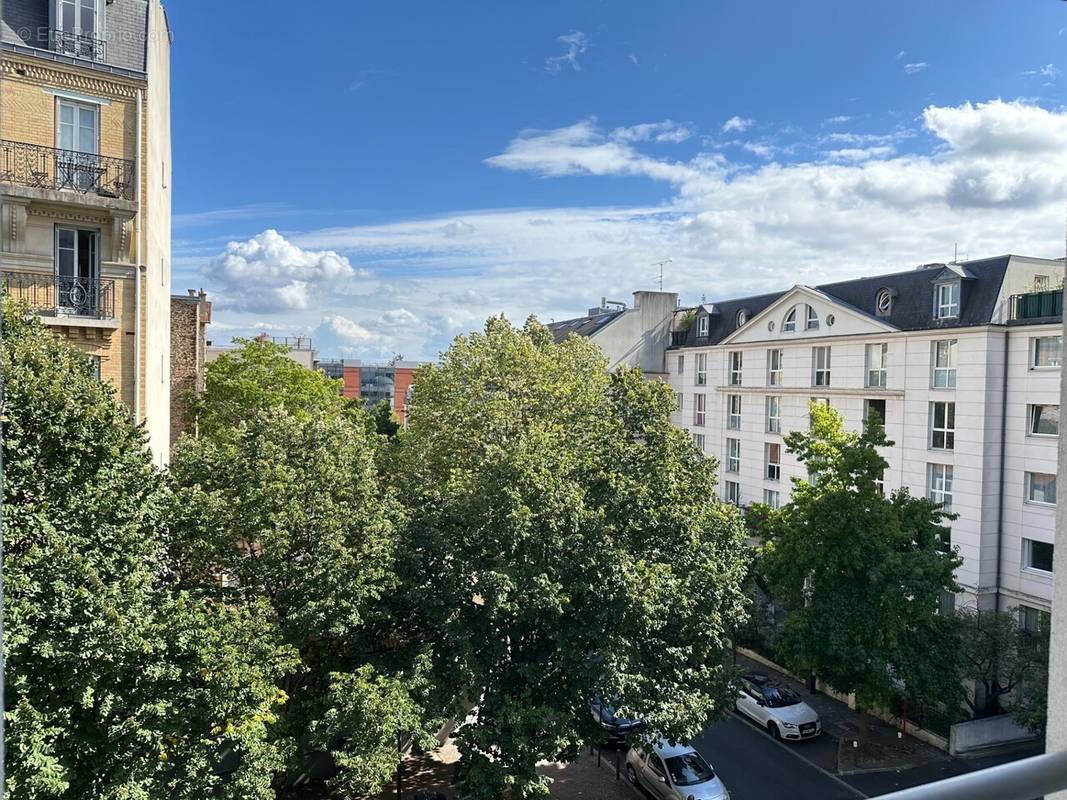 Appartement à SURESNES