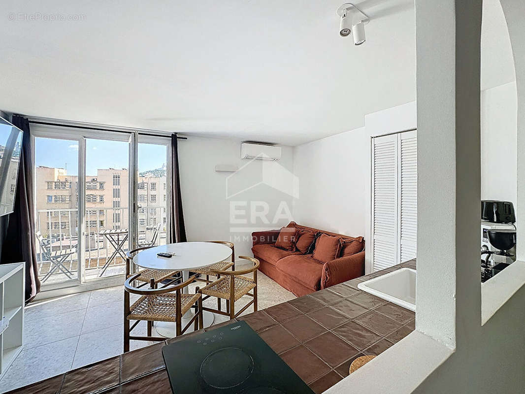 Appartement à MARSEILLE-2E