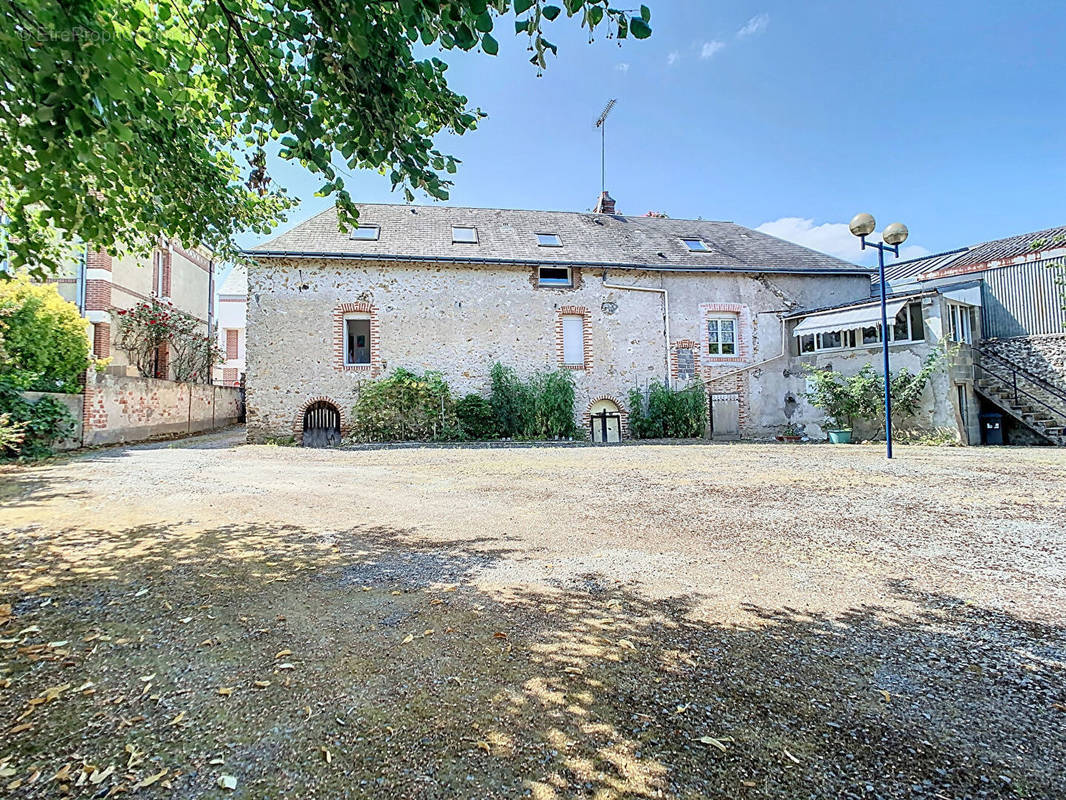 Maison à LA MEMBROLLE-SUR-CHOISILLE