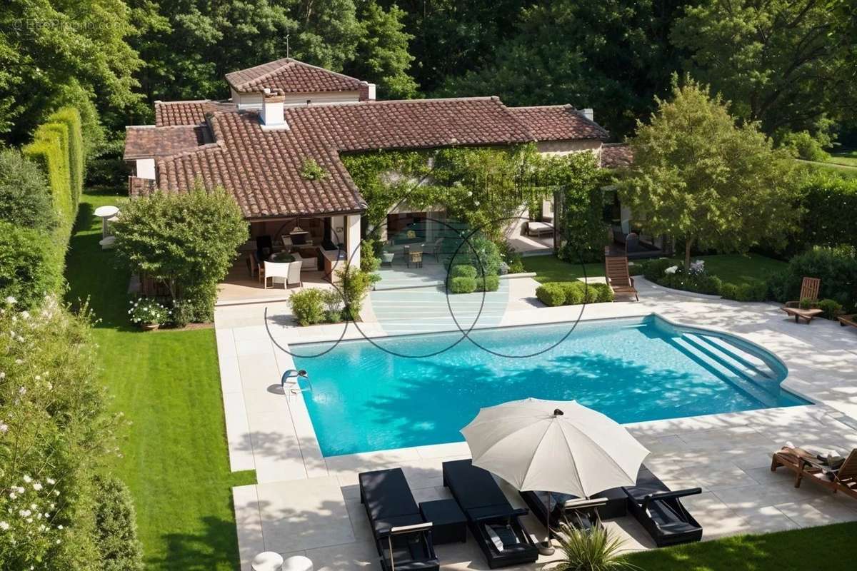 Maison à MOUGINS