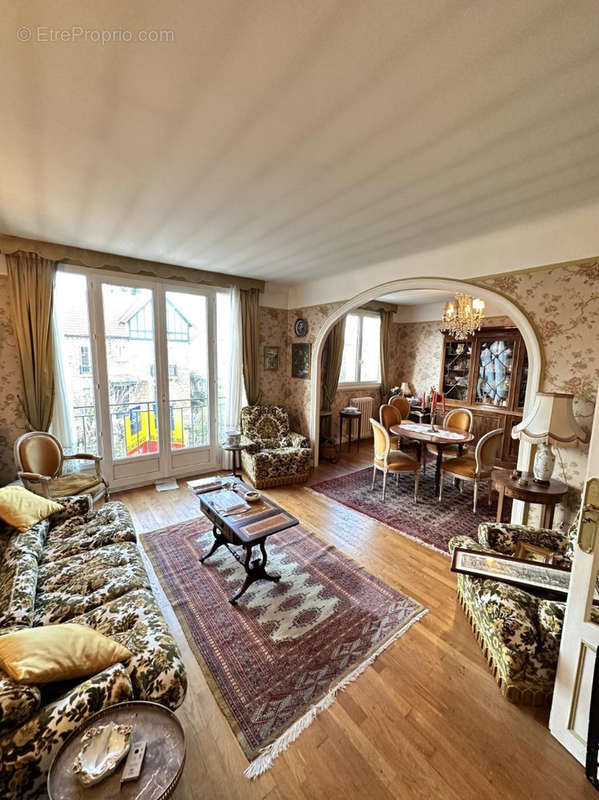 Appartement à BOURG-LA-REINE