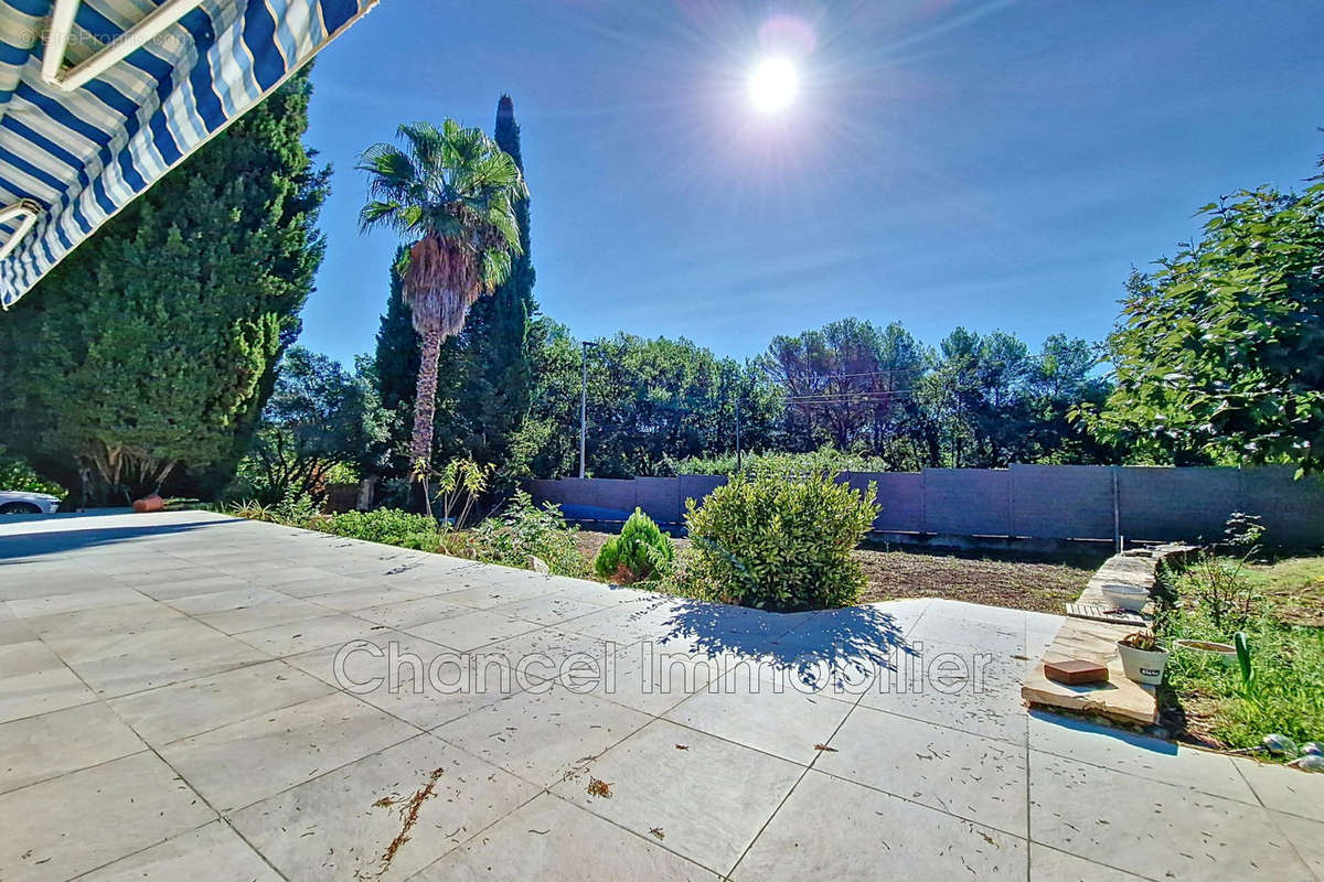 Maison à MOUGINS