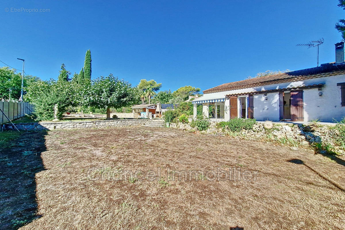 Maison à MOUGINS