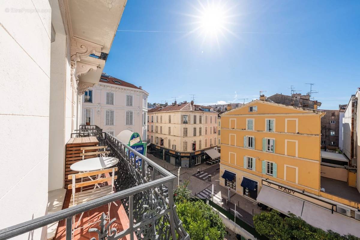 Appartement à CANNES