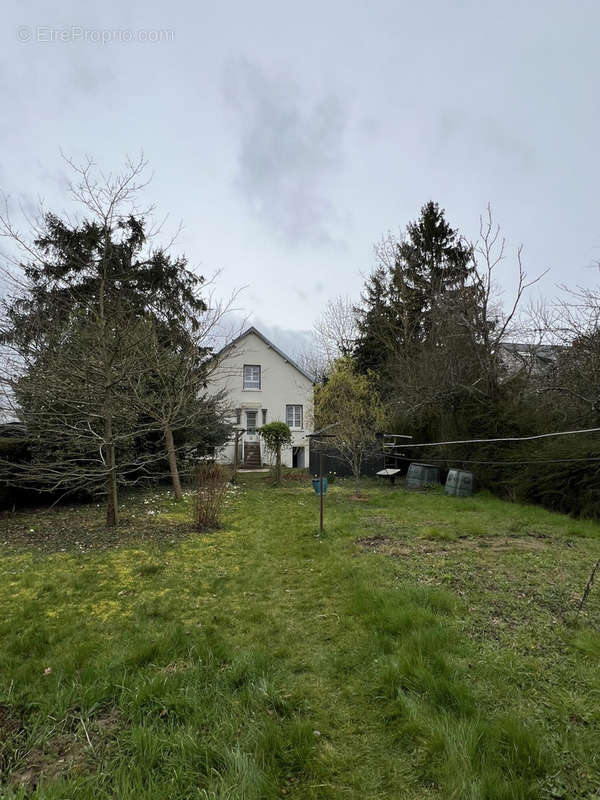 Maison à SAINT-CYR-SUR-LOIRE