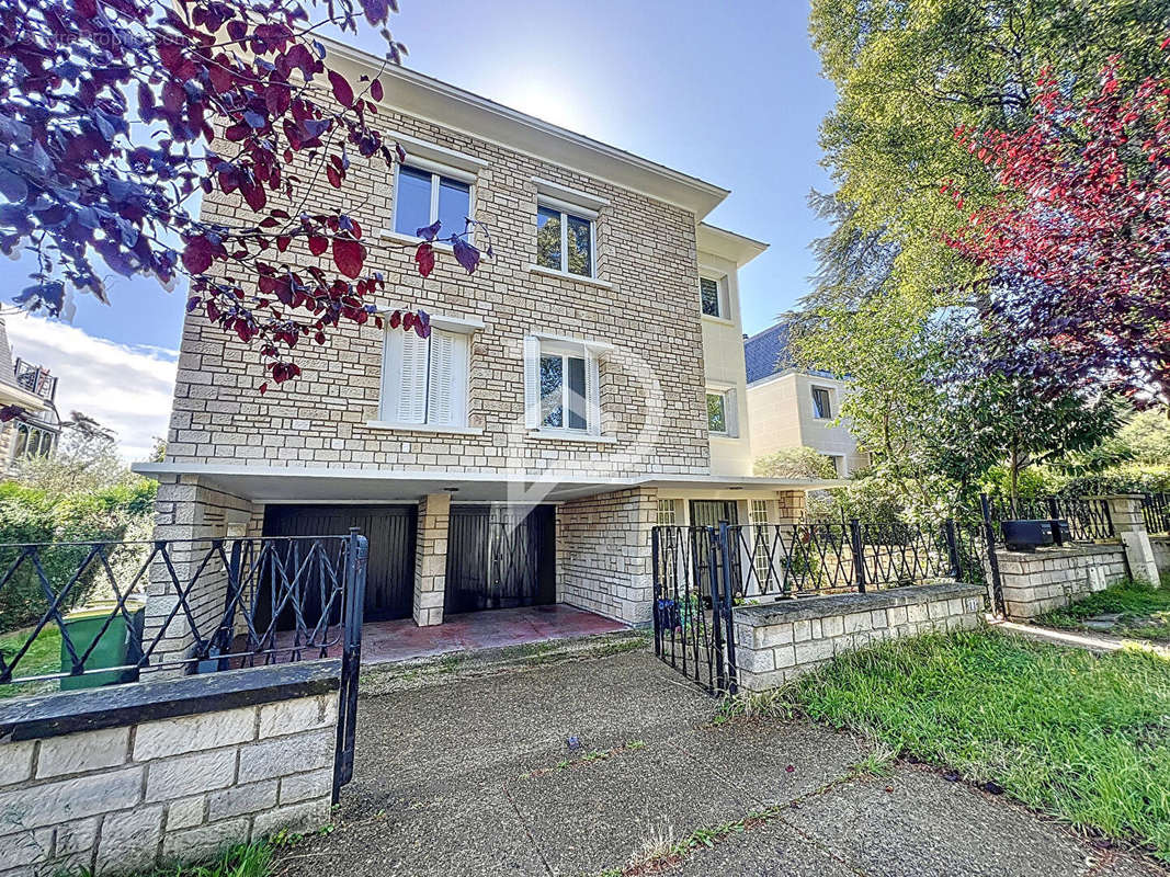 Appartement à CHATENAY-MALABRY