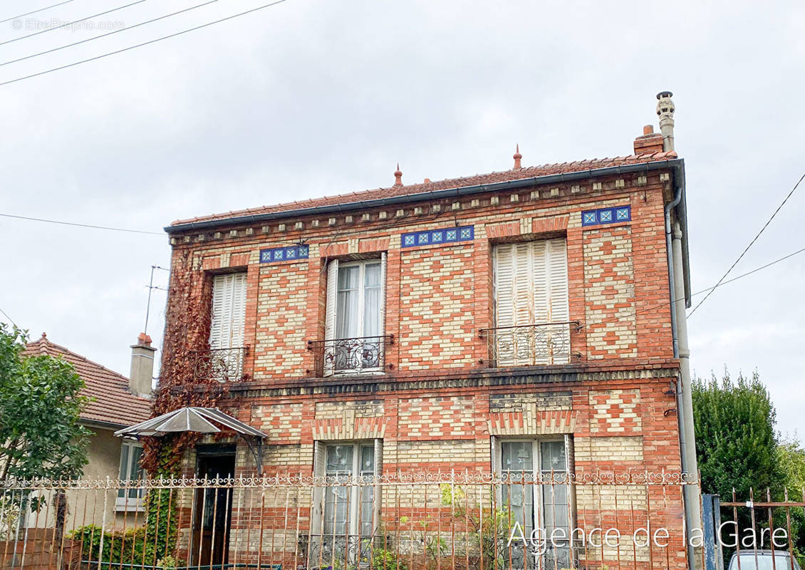 Maison à HOUILLES