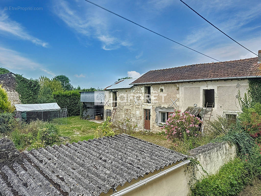 Maison à MONTREUIL-BELLAY