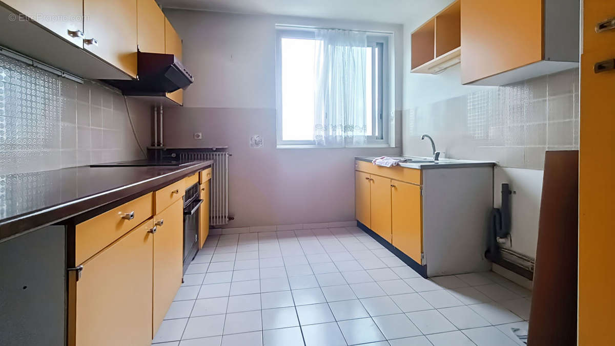 Appartement à ROSNY-SOUS-BOIS