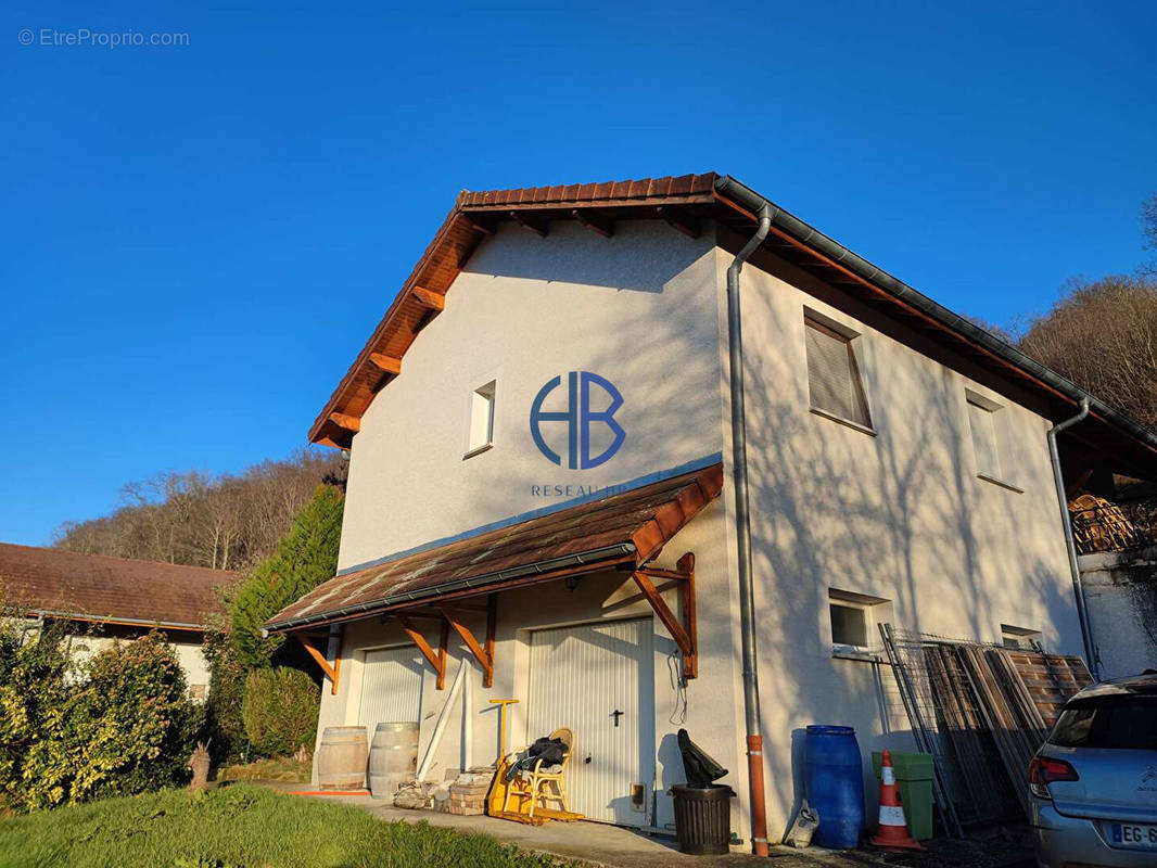 Maison à VIRIEU