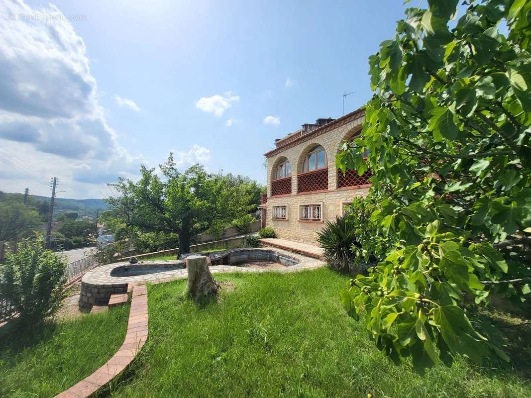 Maison à CAHORS