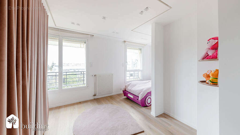 Appartement à LEVALLOIS-PERRET