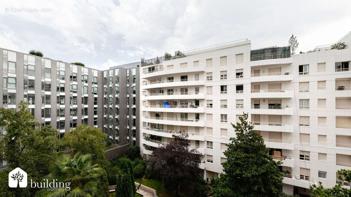 Appartement à LEVALLOIS-PERRET