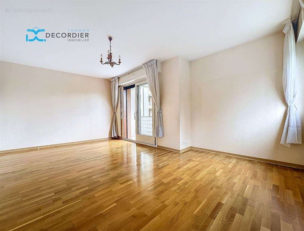 Appartement à THONON-LES-BAINS