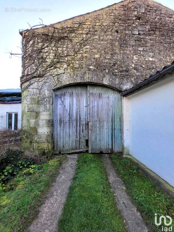 Photo 1 - Maison à SAINT-GENIS-DE-SAINTONGE