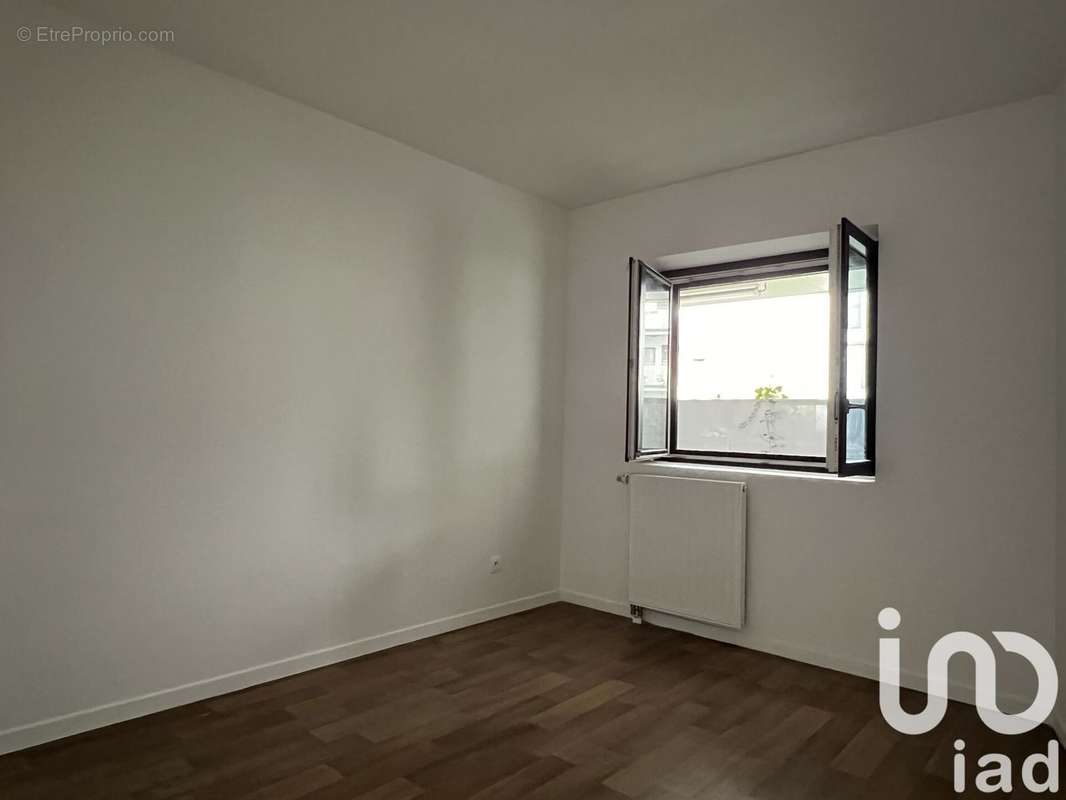 Photo 8 - Appartement à IVRY-SUR-SEINE