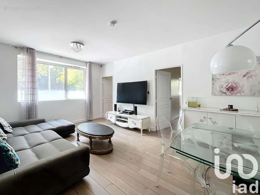 Photo 2 - Appartement à BOULOGNE-BILLANCOURT