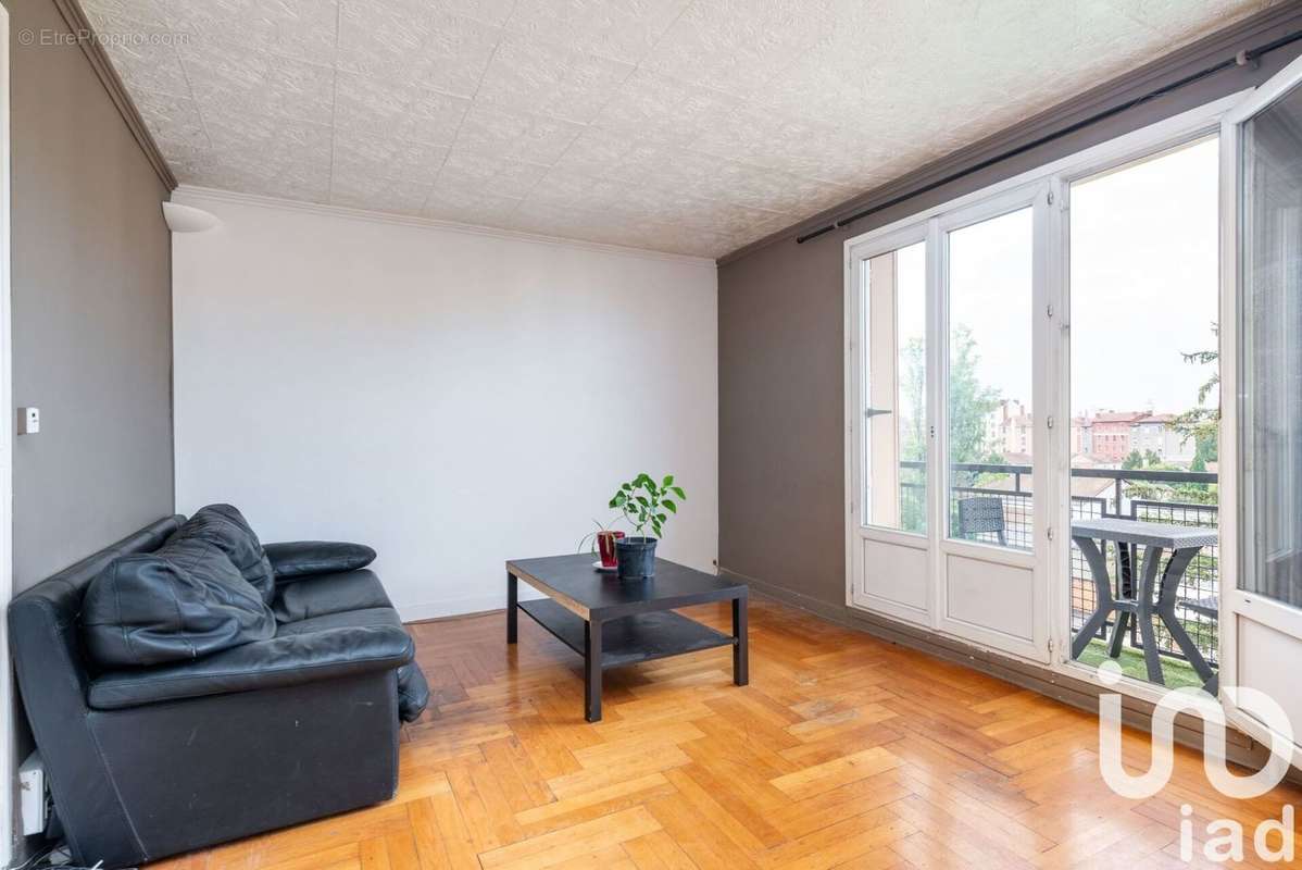 Photo 4 - Appartement à VILLEURBANNE