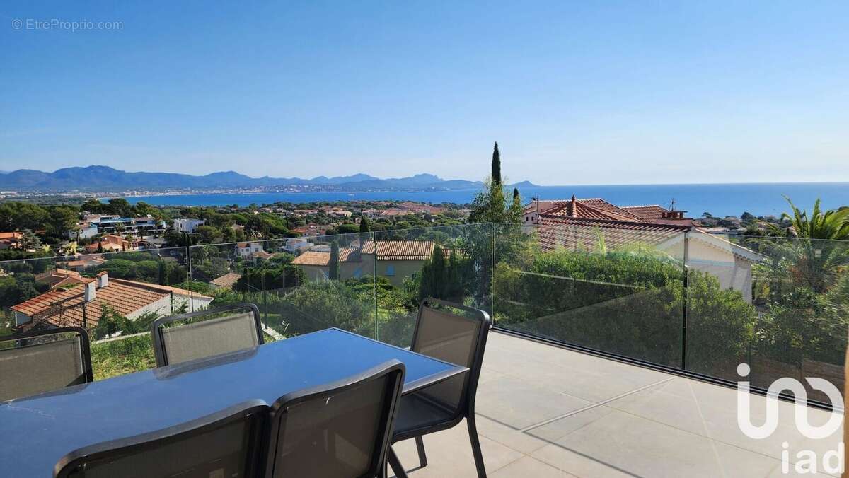 Photo 3 - Maison à FREJUS