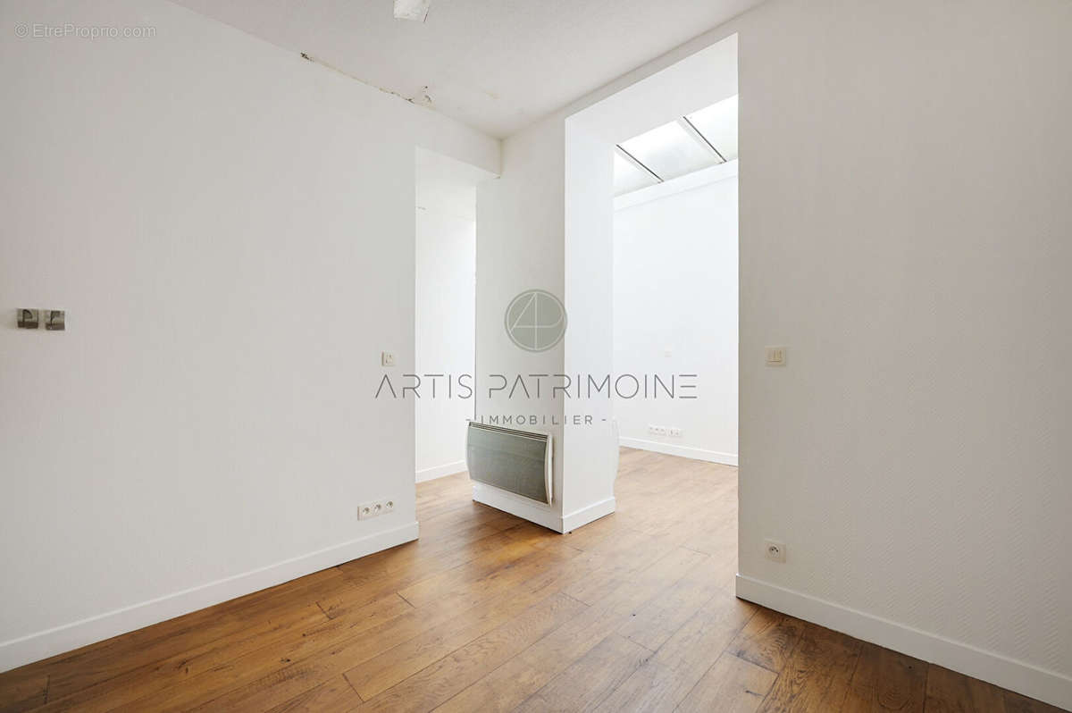 Appartement à PARIS-20E