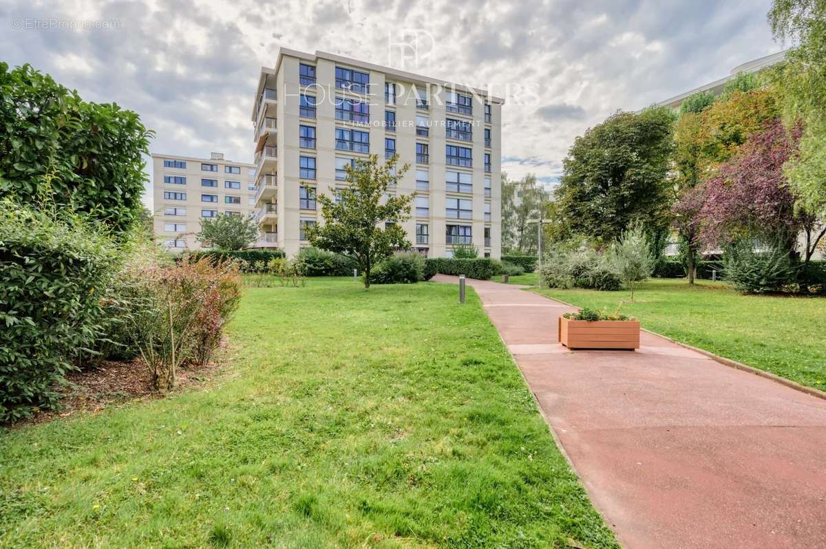 Appartement à RUEIL-MALMAISON