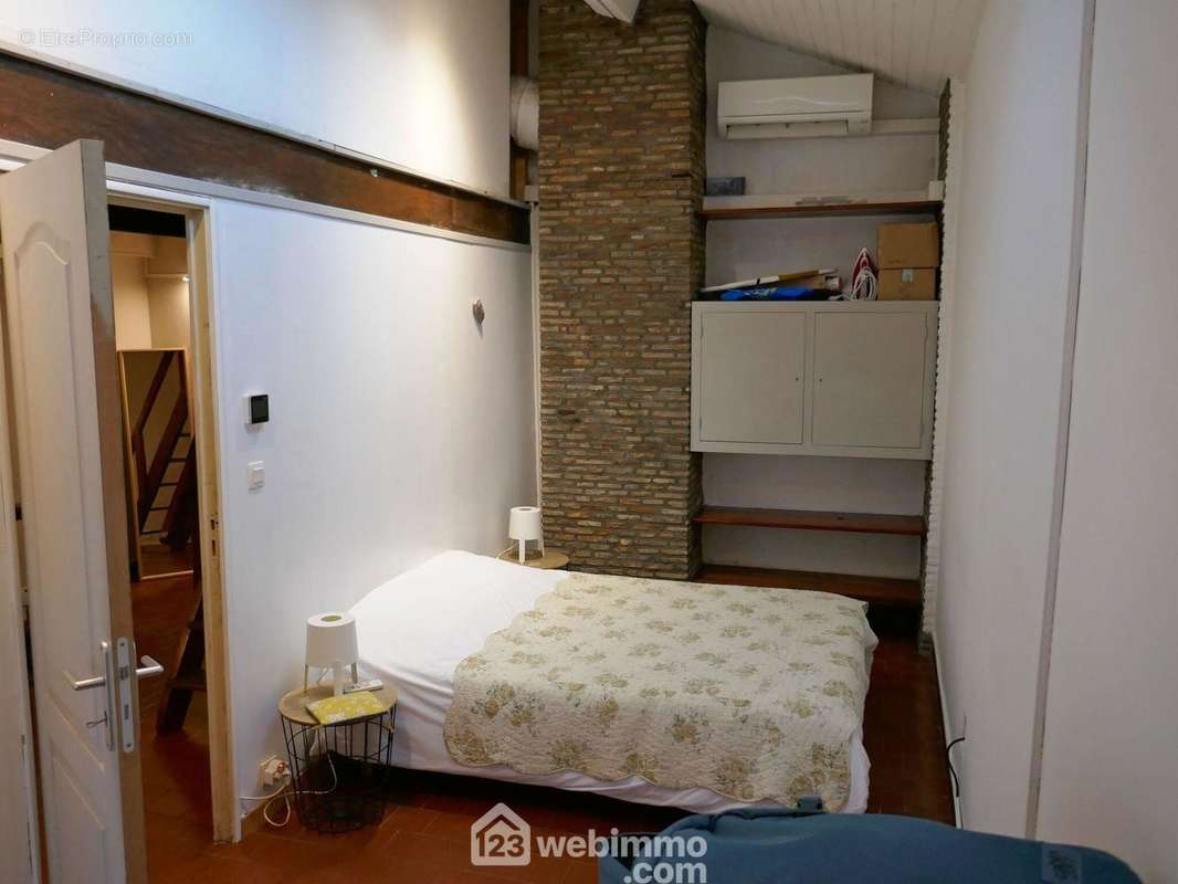 Une chambre de 13m²... - Maison à ARLES