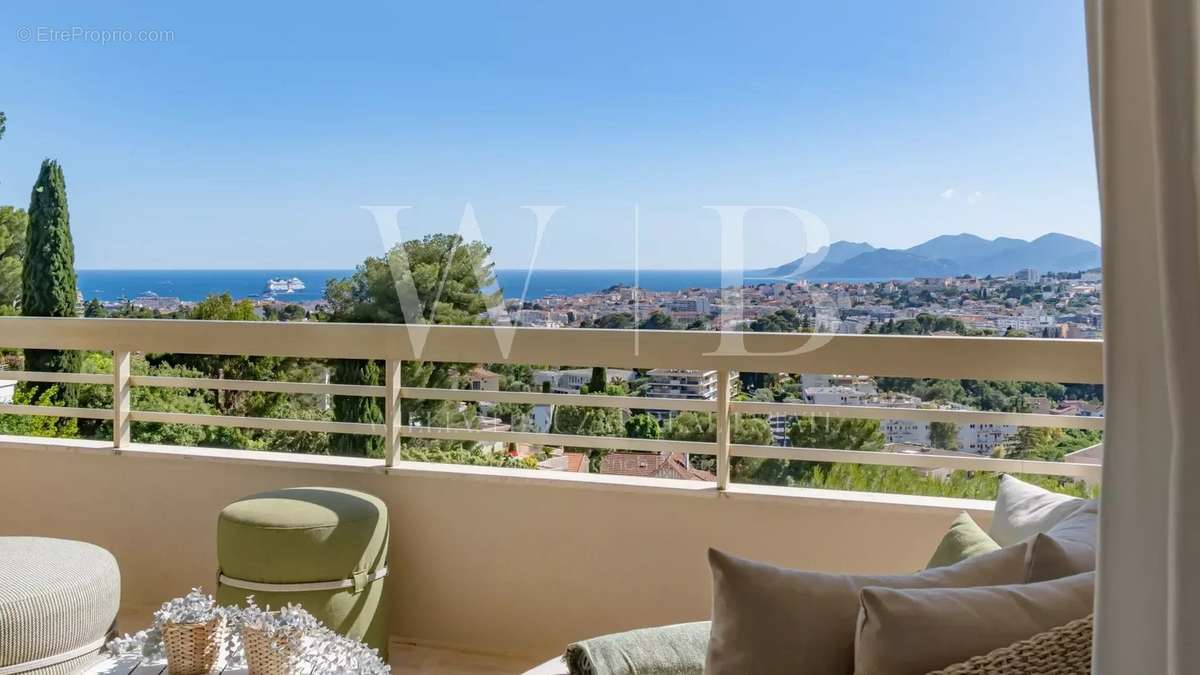 Appartement à CANNES