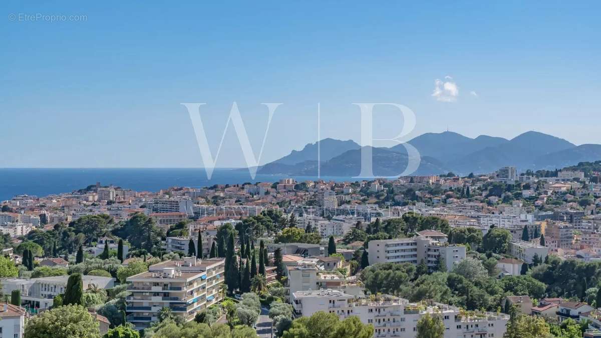 Appartement à CANNES