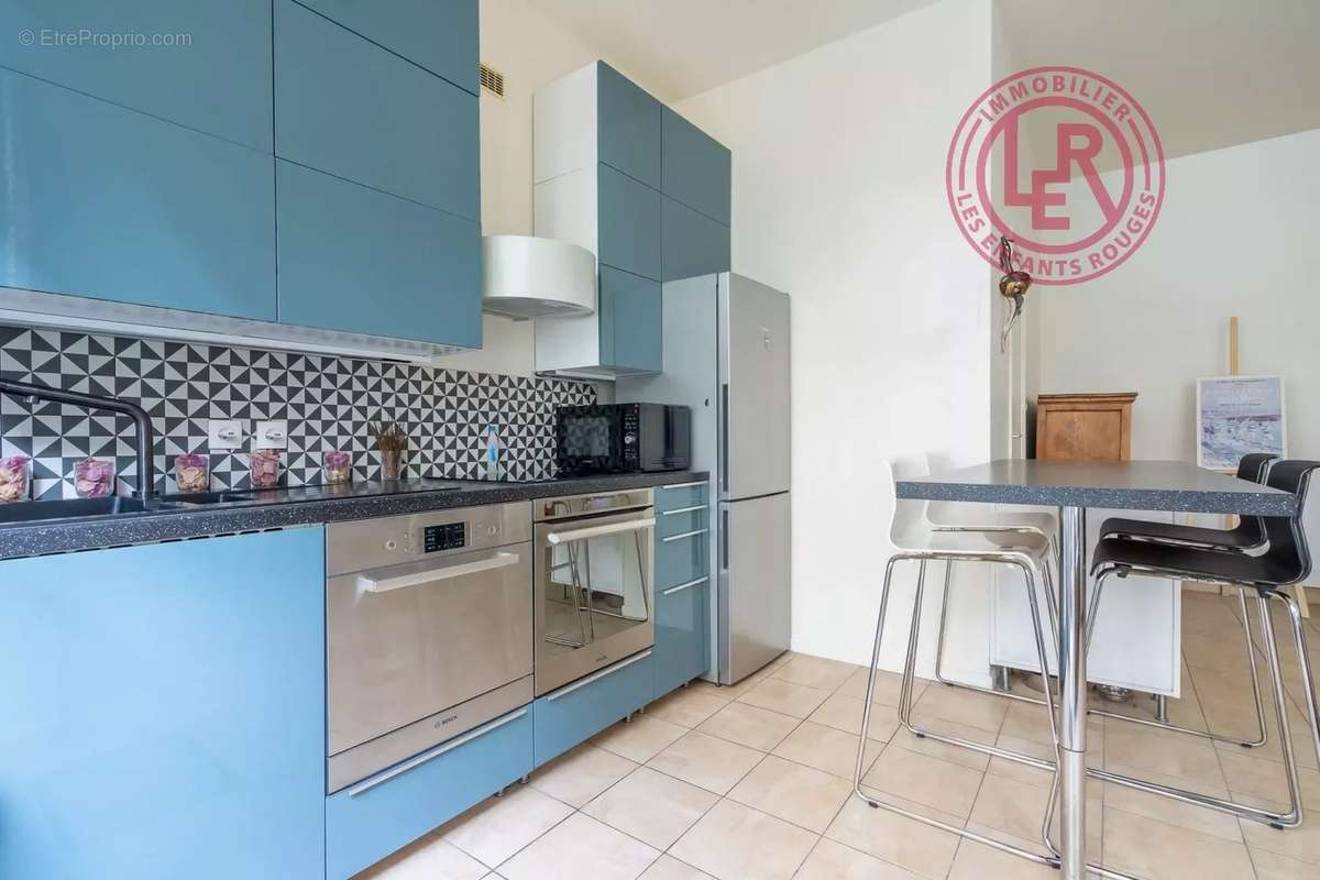 Appartement à PARIS-3E