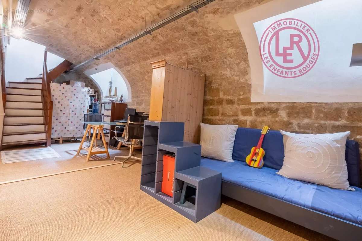 Appartement à PARIS-3E