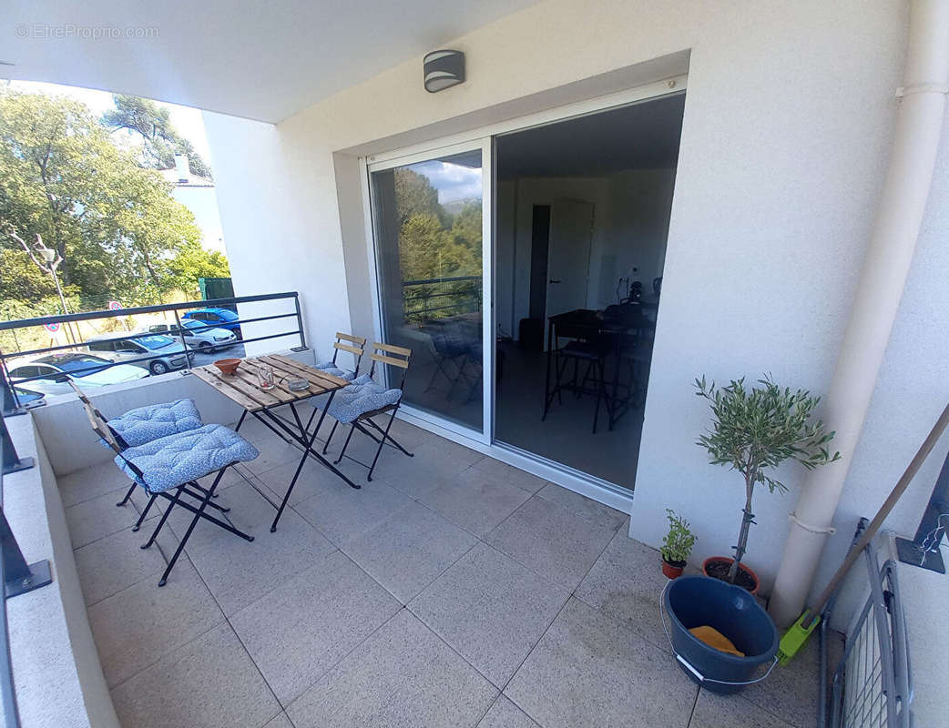 Appartement à MARSEILLE-11E