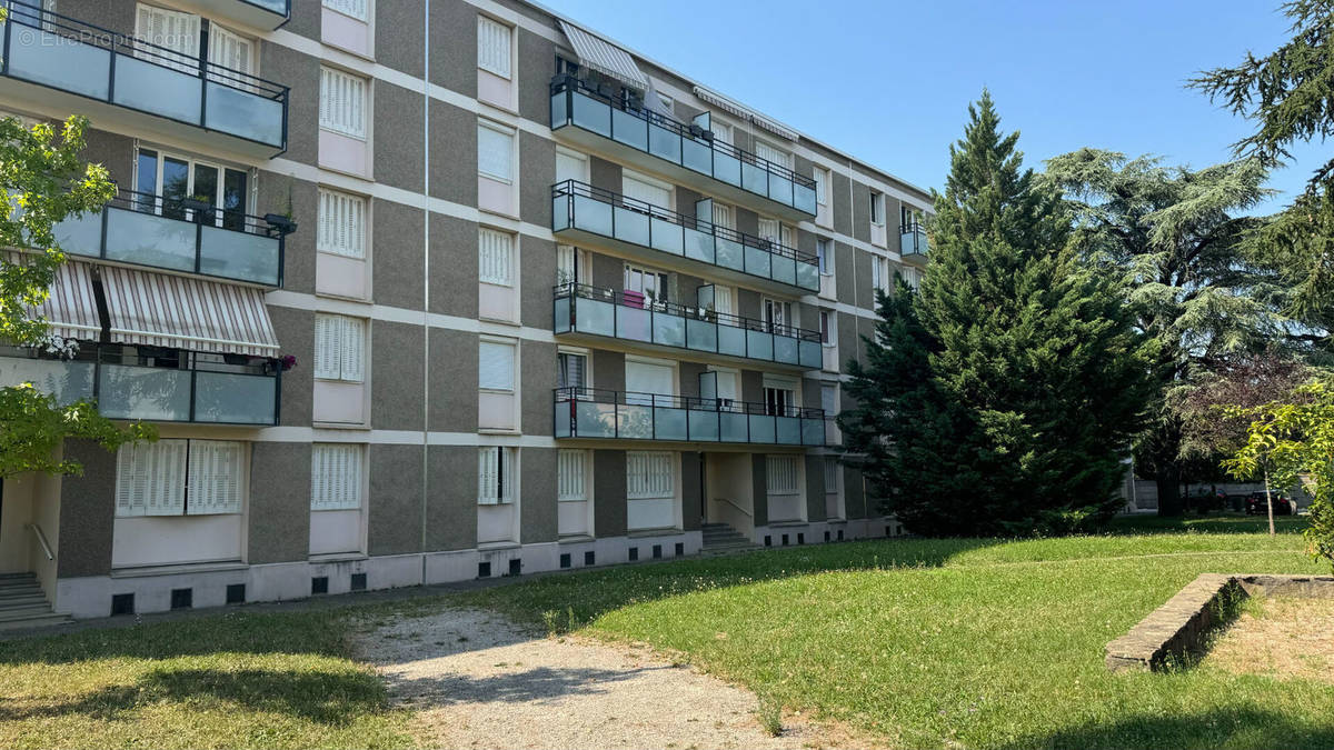 Appartement à SEYSSINET-PARISET