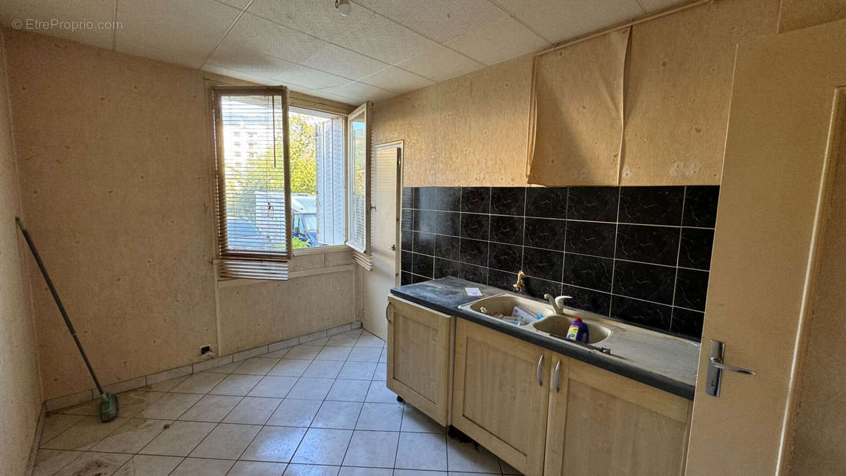 Appartement à SEYSSINET-PARISET