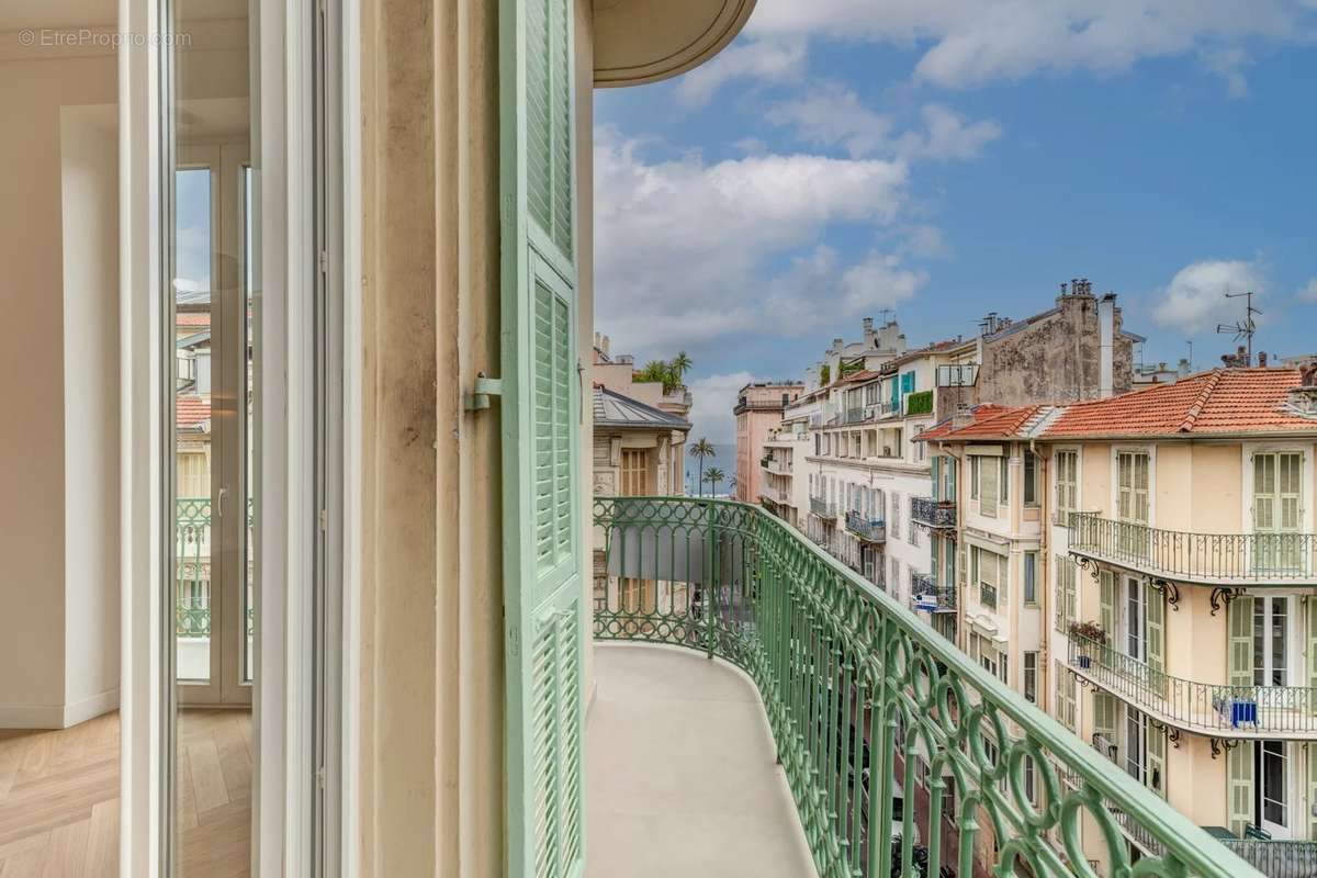 Appartement à NICE