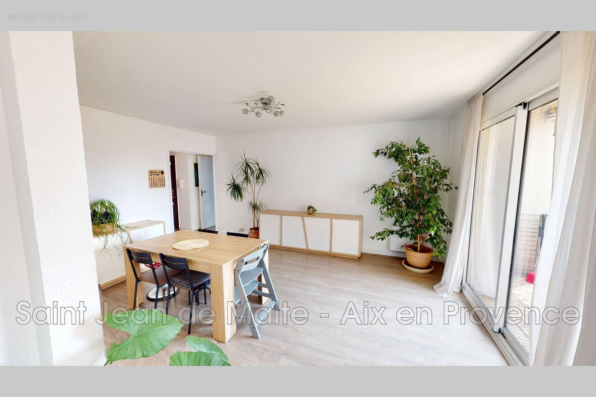 Appartement à AIX-EN-PROVENCE