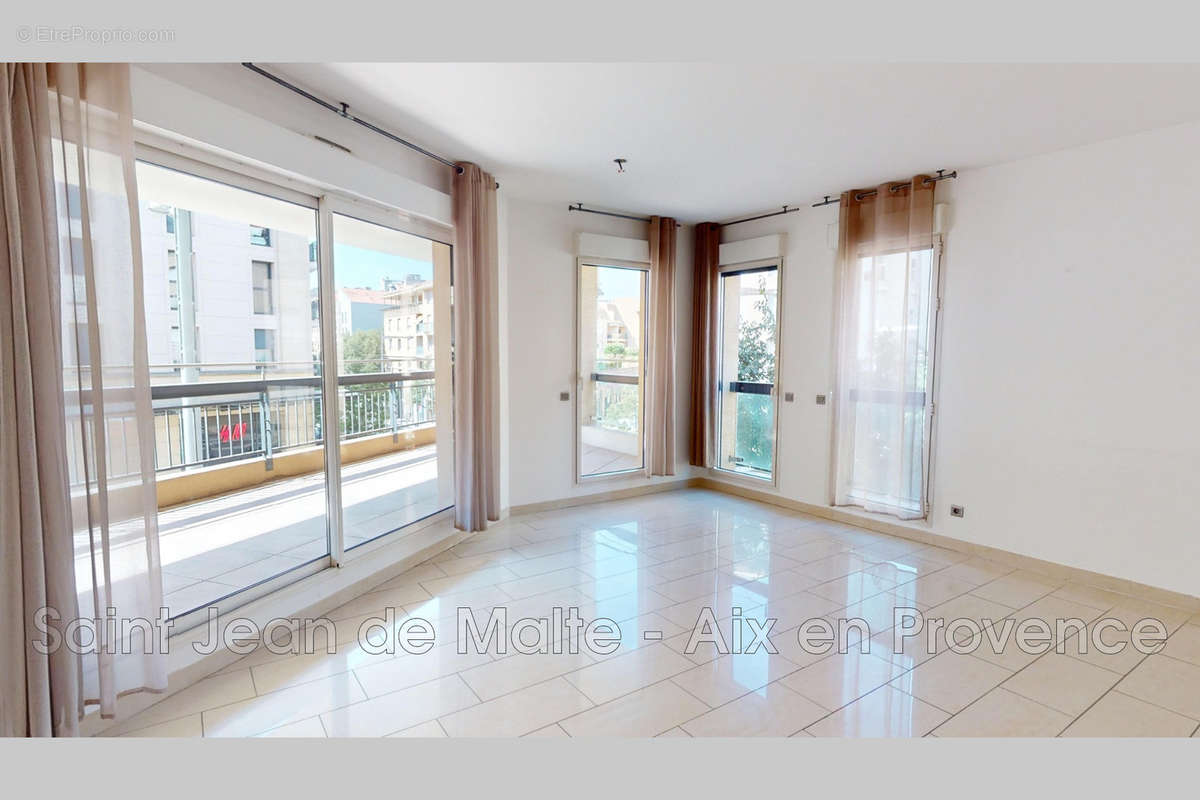 Appartement à AIX-EN-PROVENCE