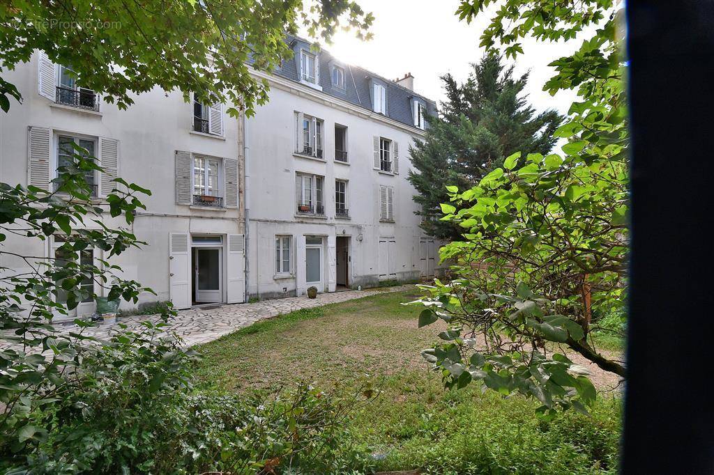 Appartement à SAINT-MAUR-DES-FOSSES