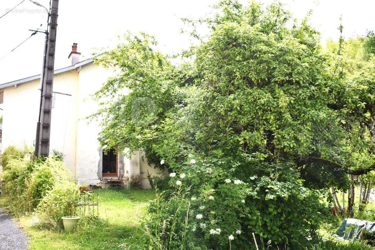 Maison à AUBIN