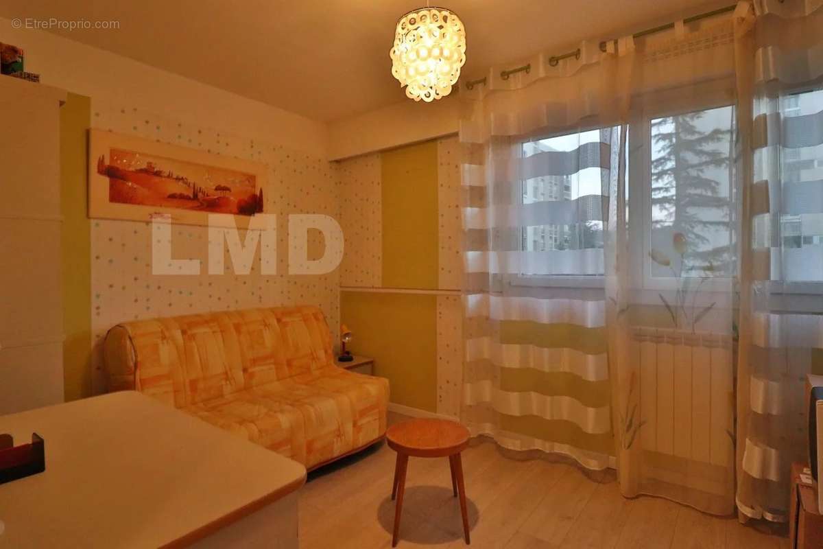 Appartement à MARSEILLE-11E