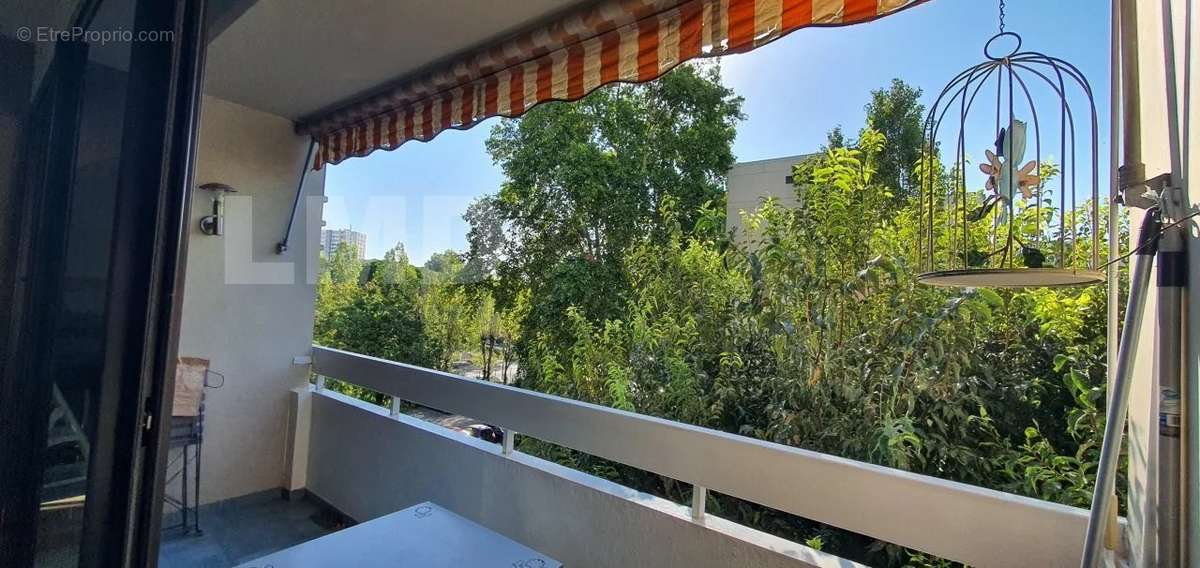 Appartement à MARSEILLE-11E