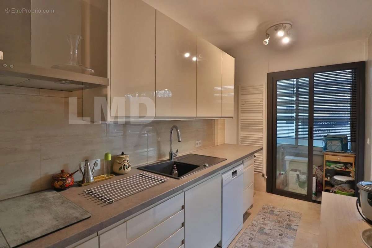 Appartement à MARSEILLE-11E