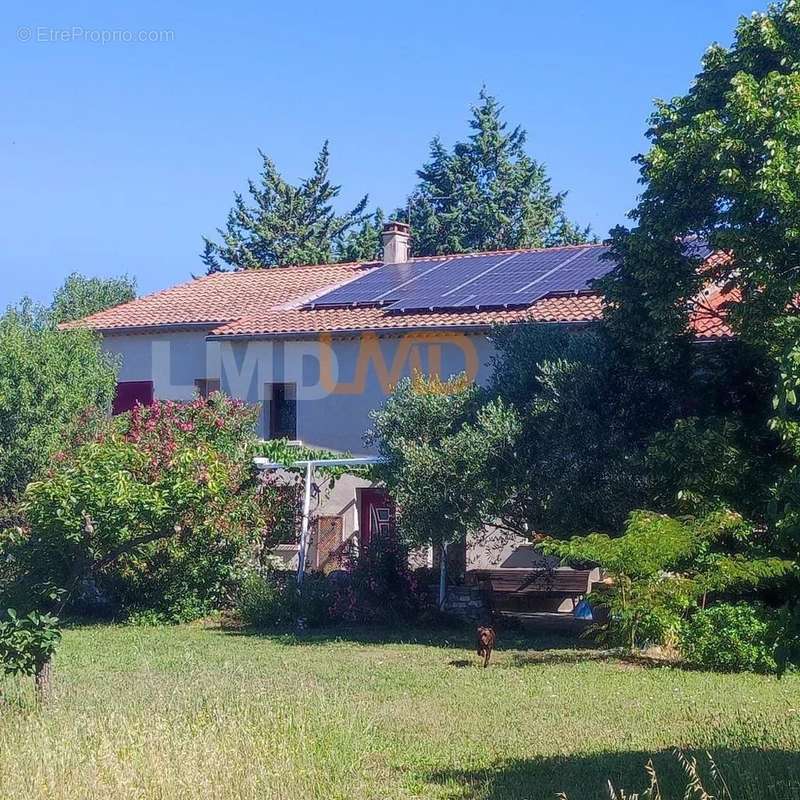 Maison à SAINT-HILAIRE-DE-BRETHMAS