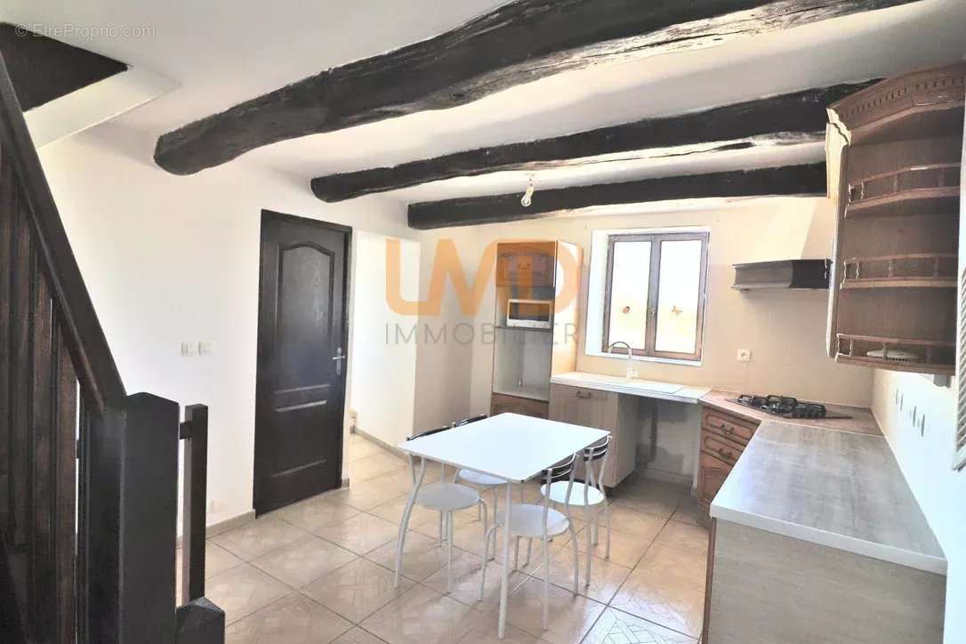 Appartement à MONTMEYAN