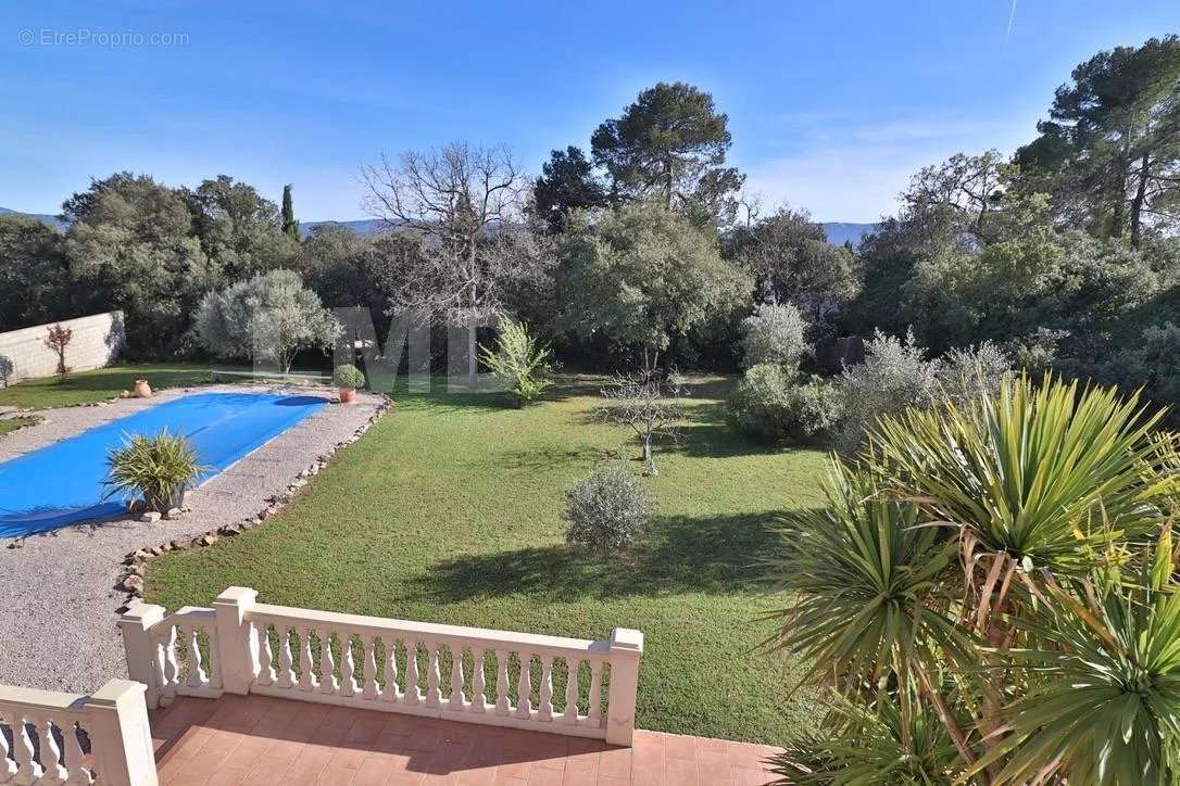 Maison à SAINT-MAXIMIN-LA-SAINTE-BAUME